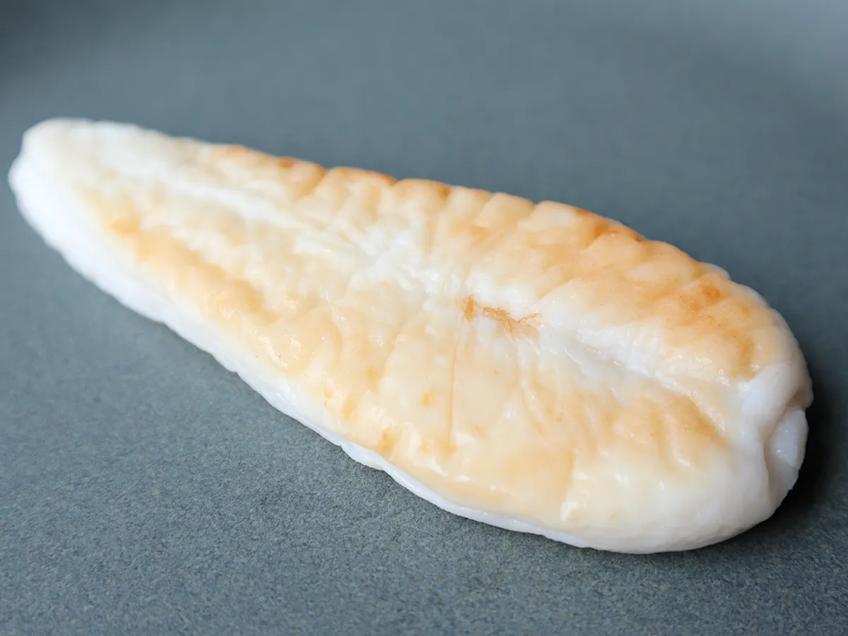 「極上笹かまぼこ」の焼色